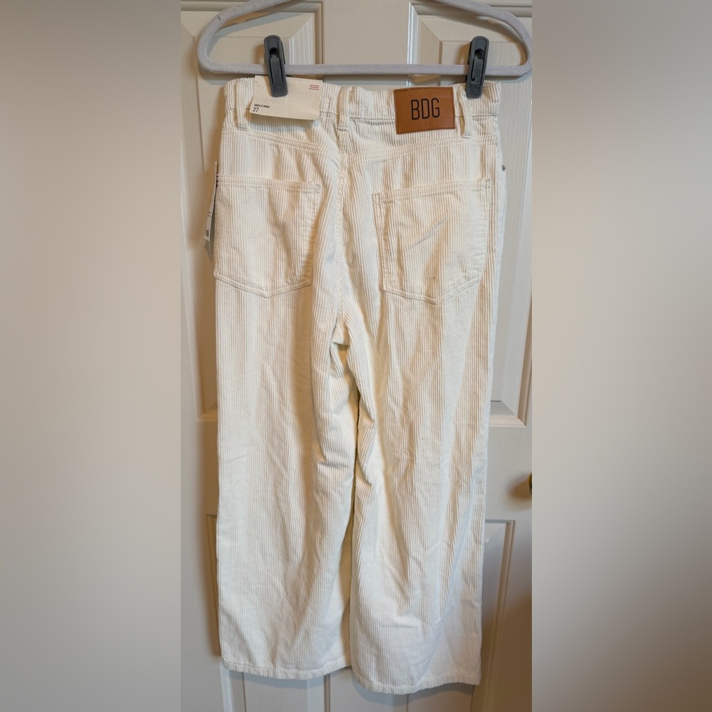 UO BDG high & wide cords. NWT. Size 27. Cream. - Picture 3 of 6